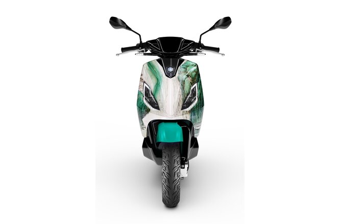 Piaggio 1 Active FCW 60km/h Feng Chen Wang