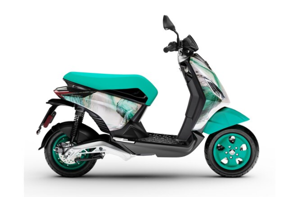 Piaggio 1 Active FCW 60km/h Feng Chen Wang