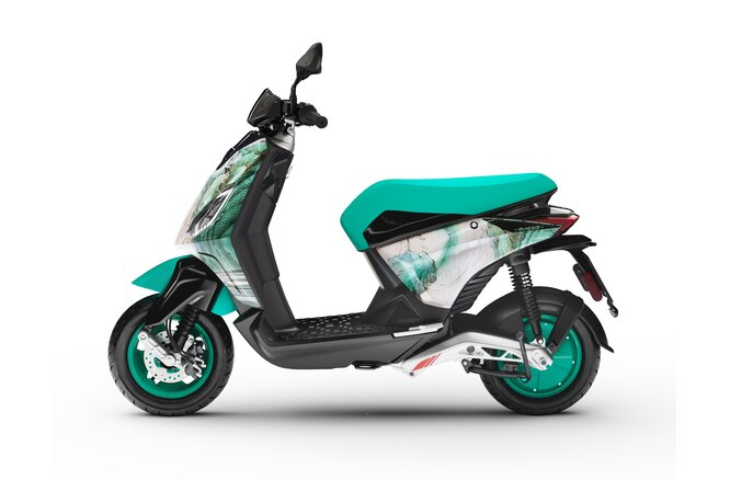 Piaggio 1 Active FCW 60km/h Feng Chen Wang